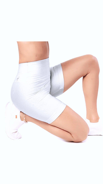 Shorts Glossy Branco - LubyLu