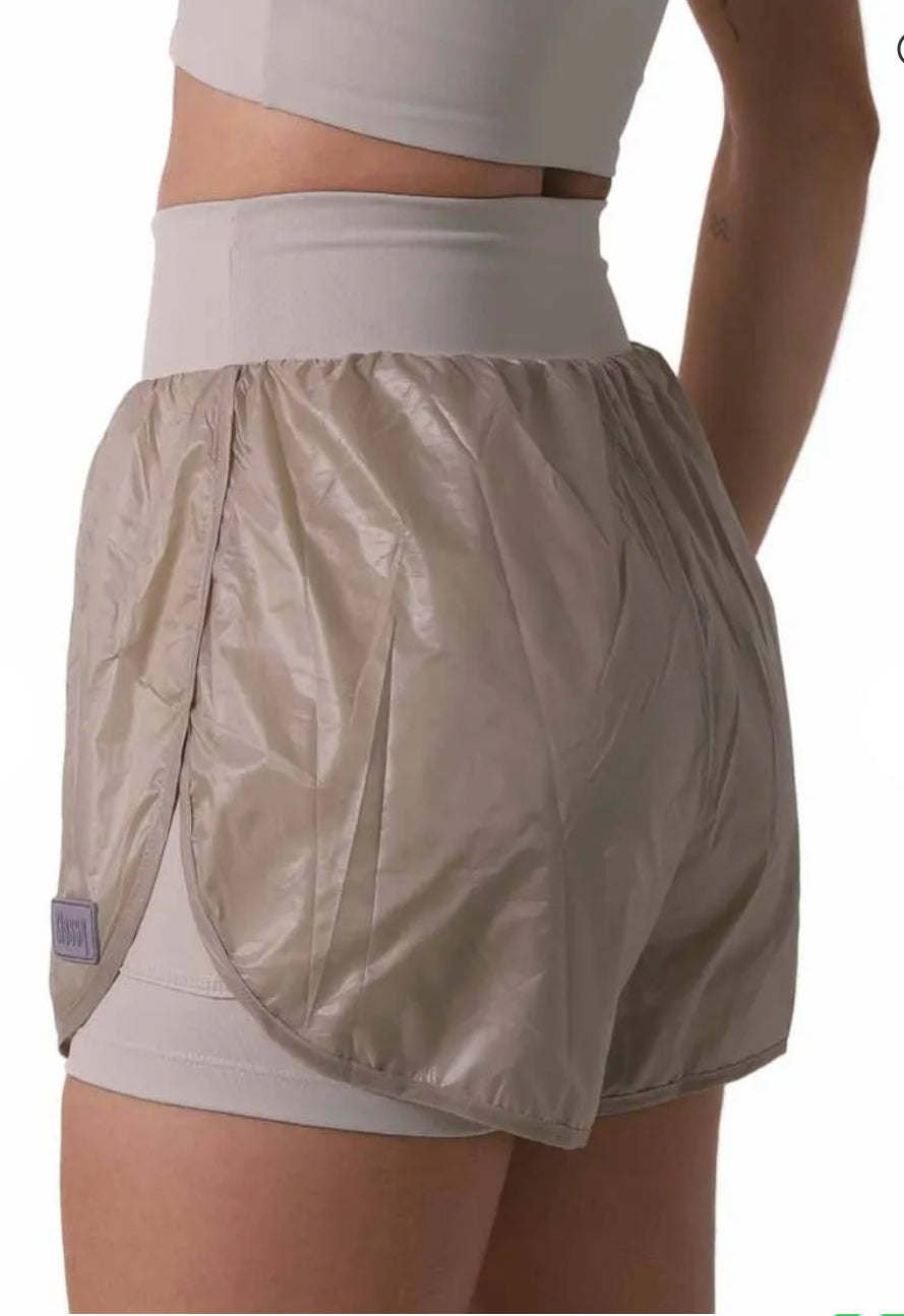 Short Pocket Glossy Areia